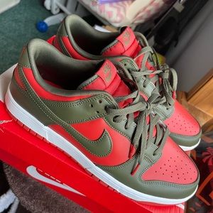 Nike un-Freddy dunks